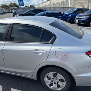 2015 Honda CIVIC LX — фото 6