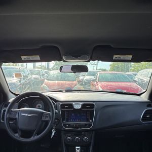 2013 Chrysler 200 LX 缩略图 33