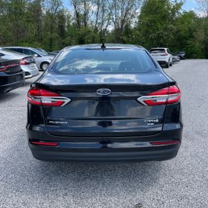 FORD FUSION HYBRID SE - 5