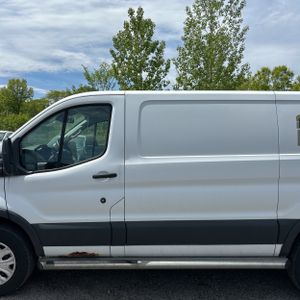 FORD TRANSIT 250 - 4