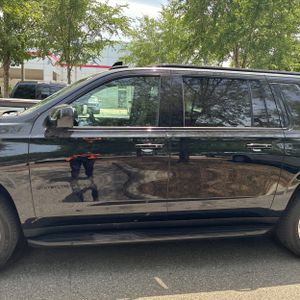 CHEVROLET SUBURBAN RST - 4