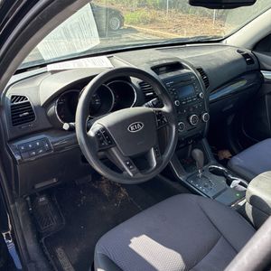2011 KIA SORENTO LX — фото 35
