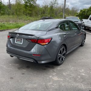 NISSAN SENTRA SR - 8