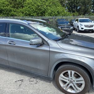صورة 13 لـ 2018 Mercedes-BENZ GLA