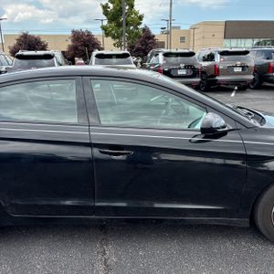 صورة مصغرة 11 لـ 2018 Hyundai ELANTRA SE