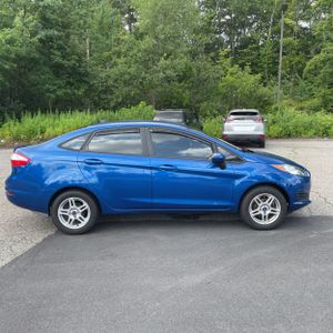 2019 FORD FIESTA SE 照片 10