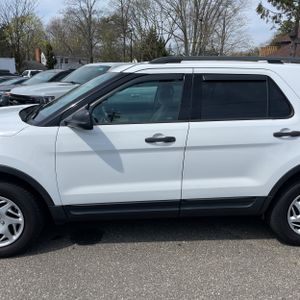 FORD EXPLORER BASE - 4