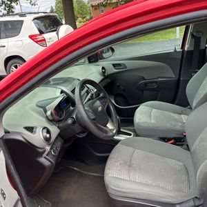 2015 Chevrolet SONIC LS AUTO — миниатюра 31
