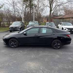 HYUNDAI ELANTRA SEL - 3