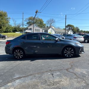 صورة 10 لـ 2017 Toyota COROLLA SE
