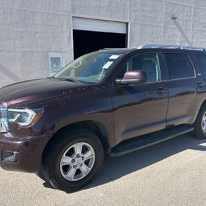 2019 Toyota SEQUOIA SR5 — фото 2