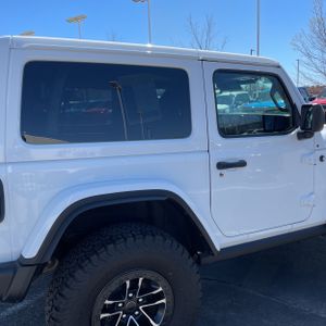 JEEP WRANGLER 2-DOOR RECON 4X4 - 9