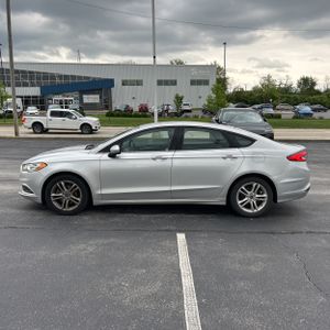 FORD FUSION SE - 3