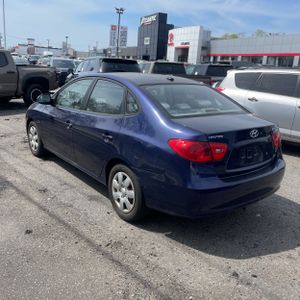 HYUNDAI ELANTRA GLS - 5