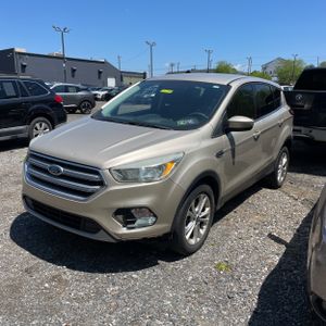 FORD ESCAPE SE - 1