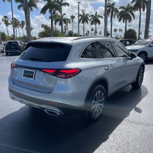 MERCEDES-BENZ GLC - 8