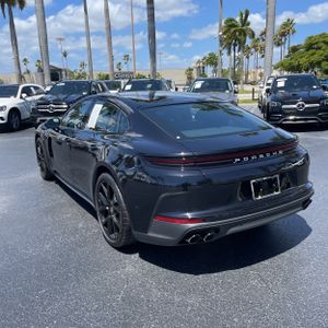 PORSCHE PANAMERA - 5