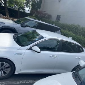 KIA OPTIMA HYBRID PREMIUM - 3