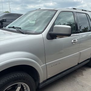 صورة 2 لـ 2006 Lincoln NAVIGATOR LUXURY