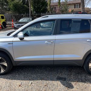 VOLKSWAGEN TAOS SE 4MOTION - 4