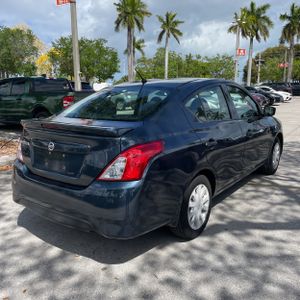 NISSAN VERSA 1.6 S+ - 8