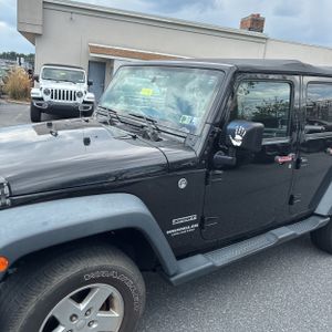 صورة 2 لـ 2016 JEEP WRANGLER UNLIMITED SPORT