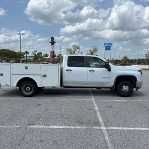 صورة 10 لـ 2021 Chevrolet SILVERADO 3500HD CC WORK TRUCK