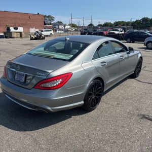صورة 8 لـ 2013 Mercedes-BENZ CLS