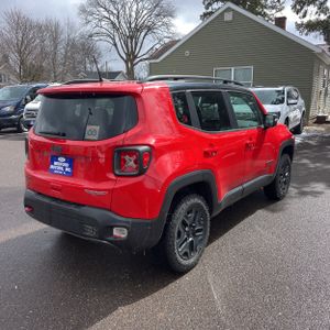 JEEP RENEGADE TRAILHAWK - 8