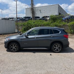 BMW X1 - 3
