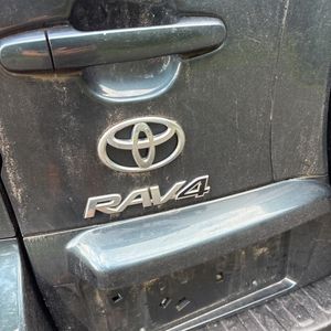 صورة مصغرة 23 لـ 2012 Toyota RAV4 BASE