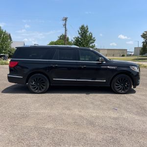 صورة 10 لـ 2020 Lincoln NAVIGATOR L RESERVE