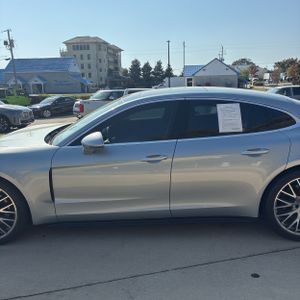 PORSCHE PANAMERA - 4