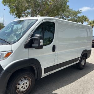 صورة 2 لـ 2025 RAM PROMASTER 2500 TRADESMAN