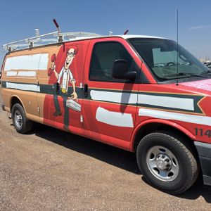 2017 Chevrolet EXPRESS 2500 thumbnail 13