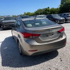 2014 Hyundai ELANTRA SE — фото 5