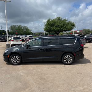 CHRYSLER PACIFICA HYBRID SELECT - 3