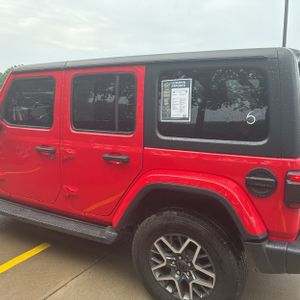 2019 JEEP WRANGLER UNLIMITED SAHARA 照片 5