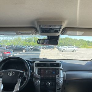 2021 Toyota 4RUNNER SR5 — миниатюра 31