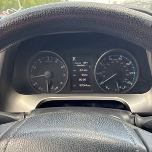 2018 Toyota RAV4 LE — фото 39