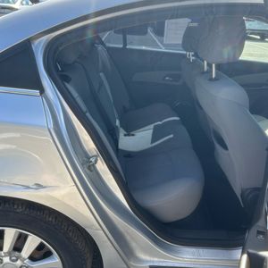 2011 Chevrolet CRUZE LT — фото 35
