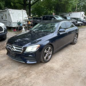 2017 Mercedes-BENZ E-CLASS — фото 1