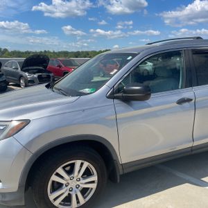 HONDA PILOT LX - 2