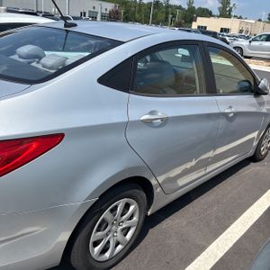 2013 Hyundai ACCENT GLS — фото 8