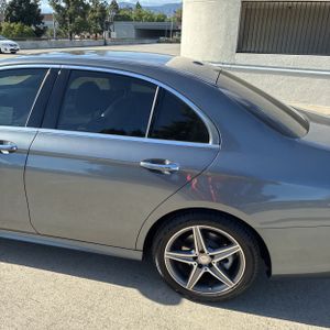 MERCEDES-BENZ E-CLASS - 6