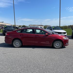 FORD FUSION HYBRID SE - 10