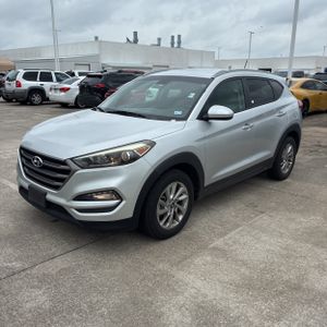 HYUNDAI TUCSON SE - 1