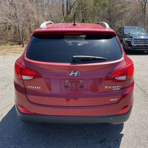 HYUNDAI TUCSON LIMITED - 7