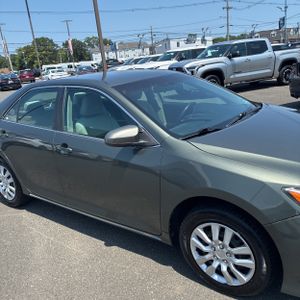 2012 Toyota CAMRY LE — миниатюра 13