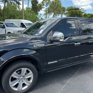 2018 FORD F-150 PLATINUM photo 2